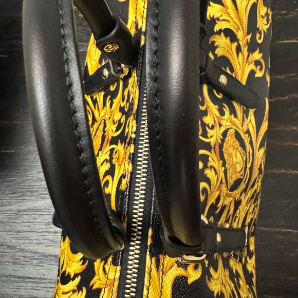 Versace Black and Gold Baroque Satchel with Matching Zip Around Wallet - Picture 11 of 16